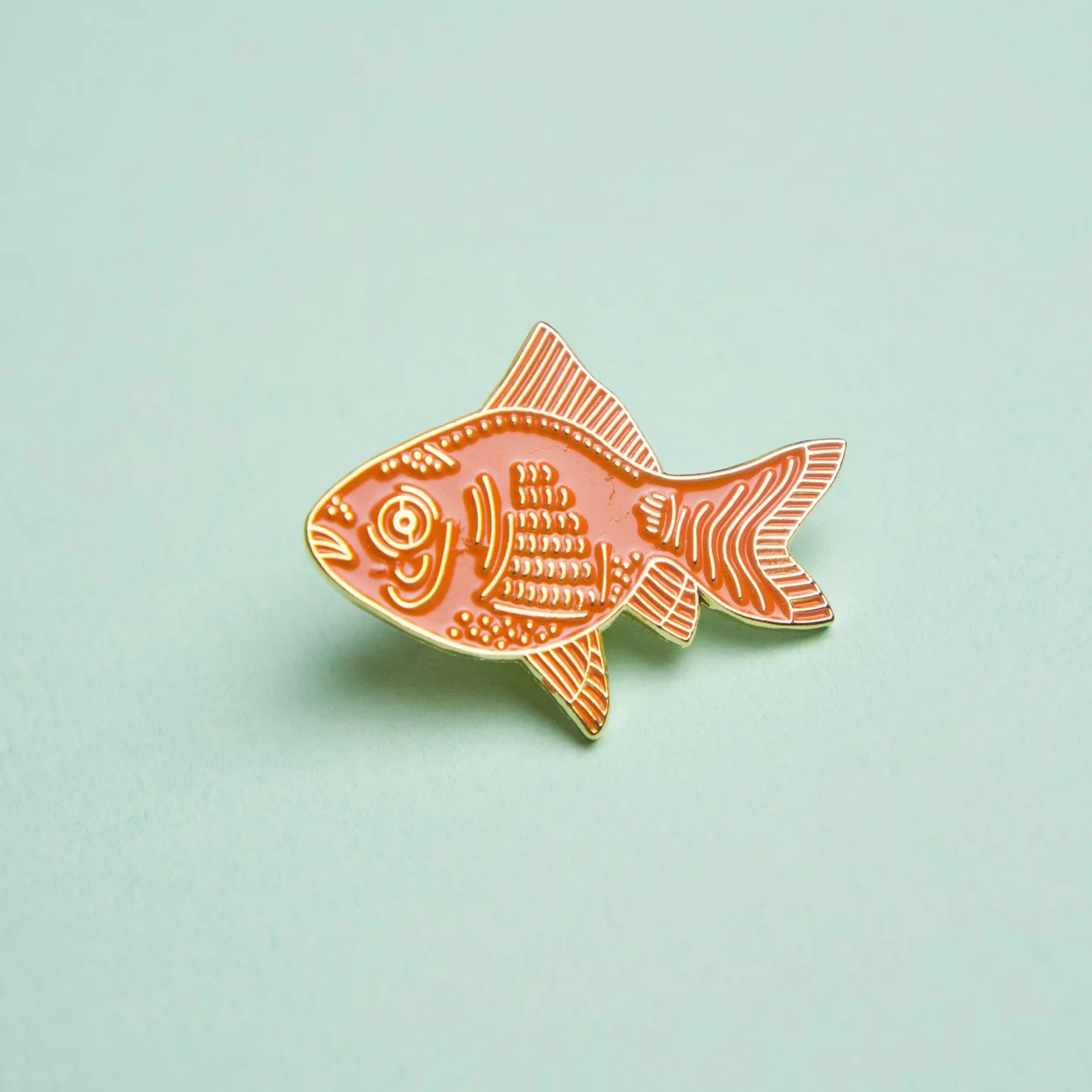 GOLDFISH ENAMEL PIN