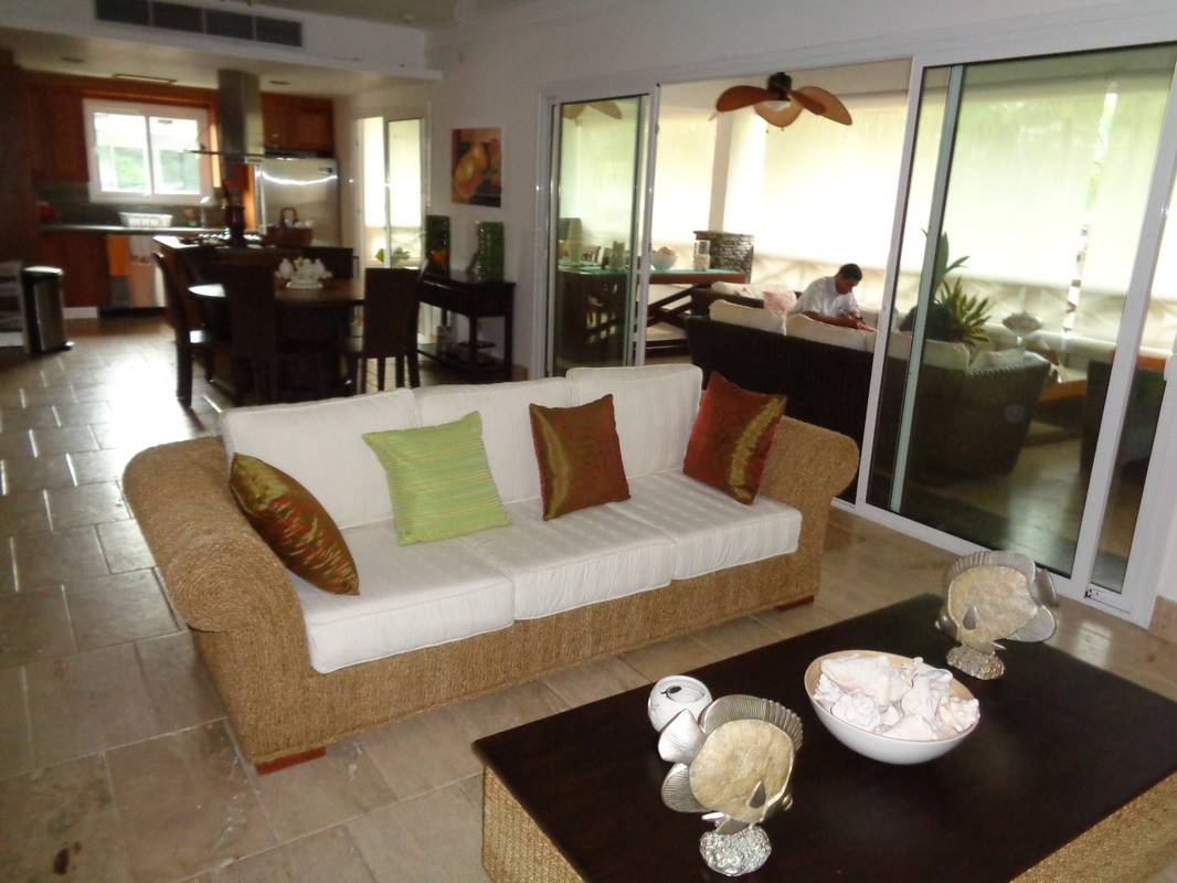 Elegant Penthouse with Outdoor Swimming Pool in Balcones Del Atlantico5.jpg