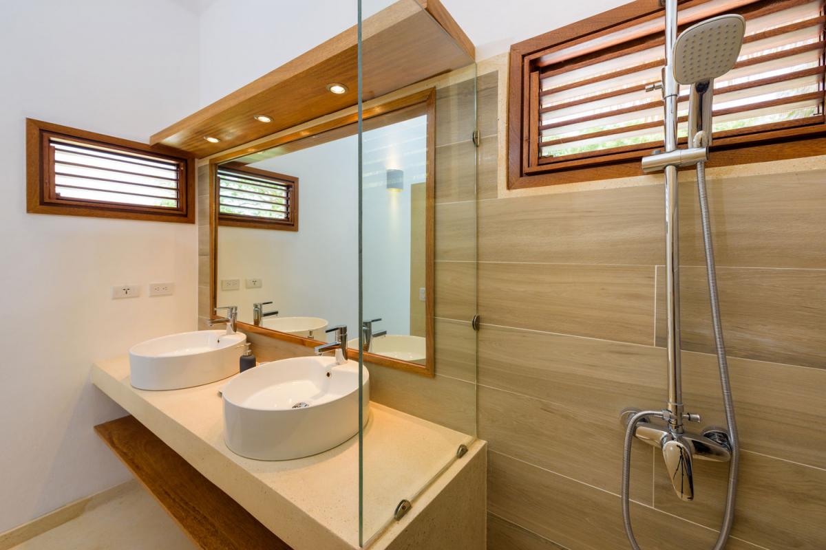 villa for sale Las terrenas mareva-salle-de-bain-1.jpg