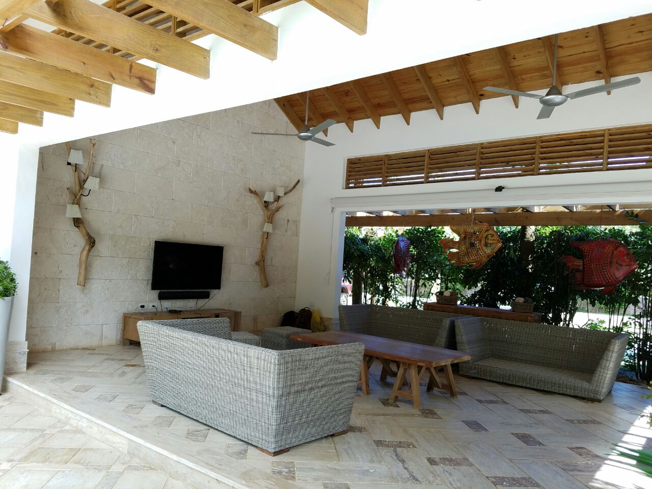 Apartment for sale las terrenas monserrat II common area sitting.jpeg