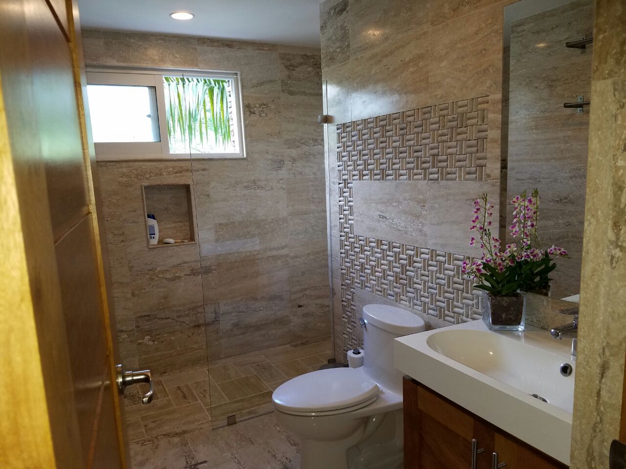 Apartment for sale las terrenasmonserrat II bathroom 2.jpeg