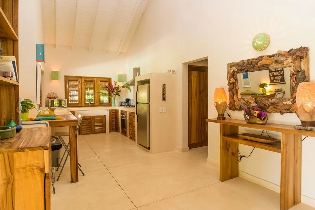 Villa Kitchen 2.jpg