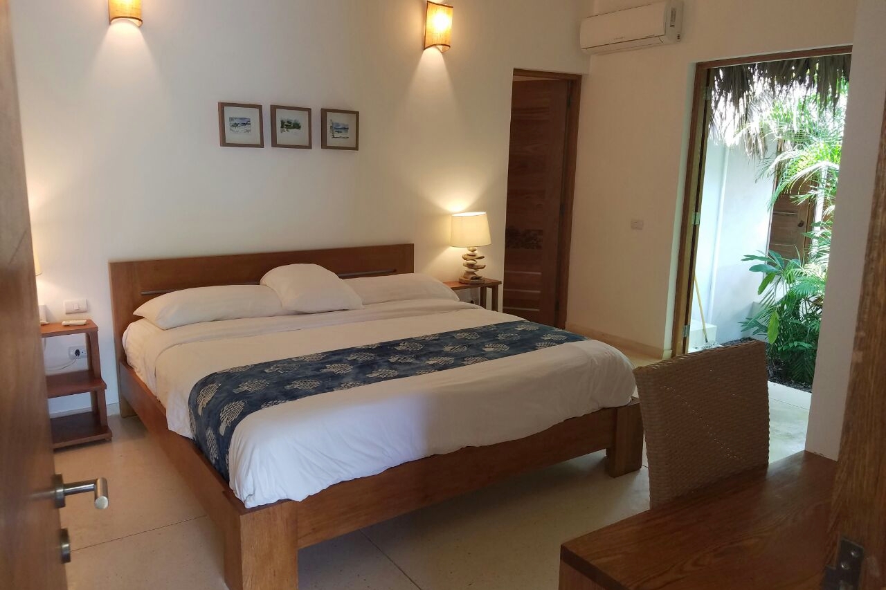 Villa bedroom 2.jpeg