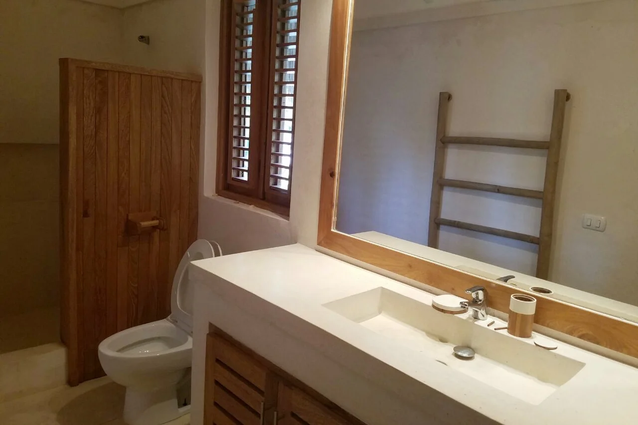 Villa bathroom.jpeg
