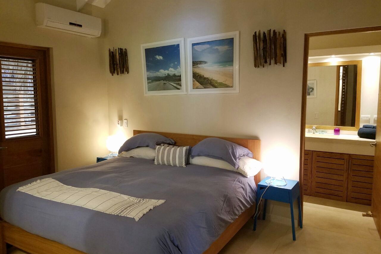 Villa bedroom 4.jpeg