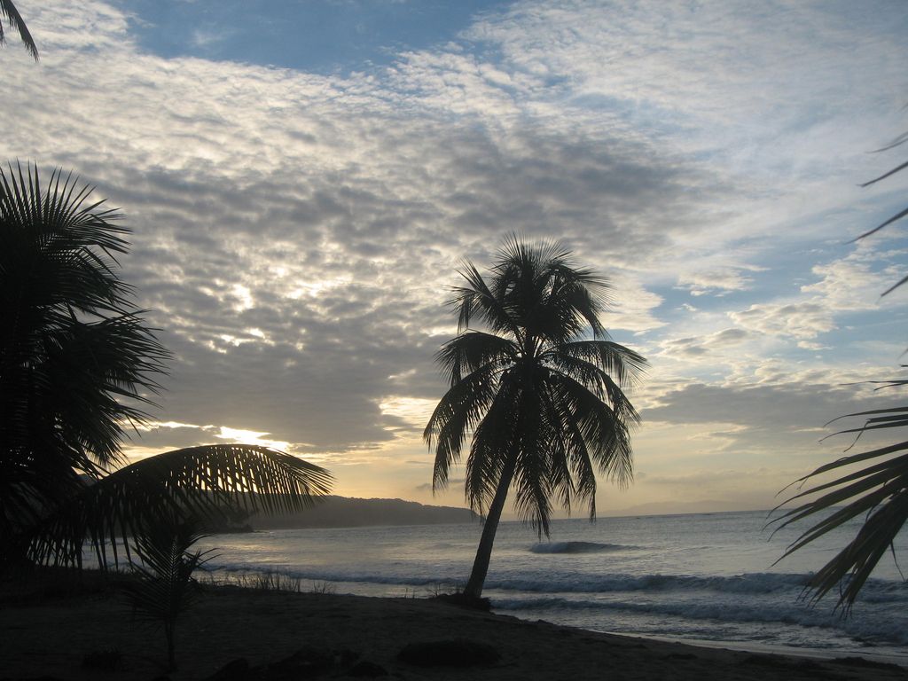 Los nomadas beach 1 coson.jpg