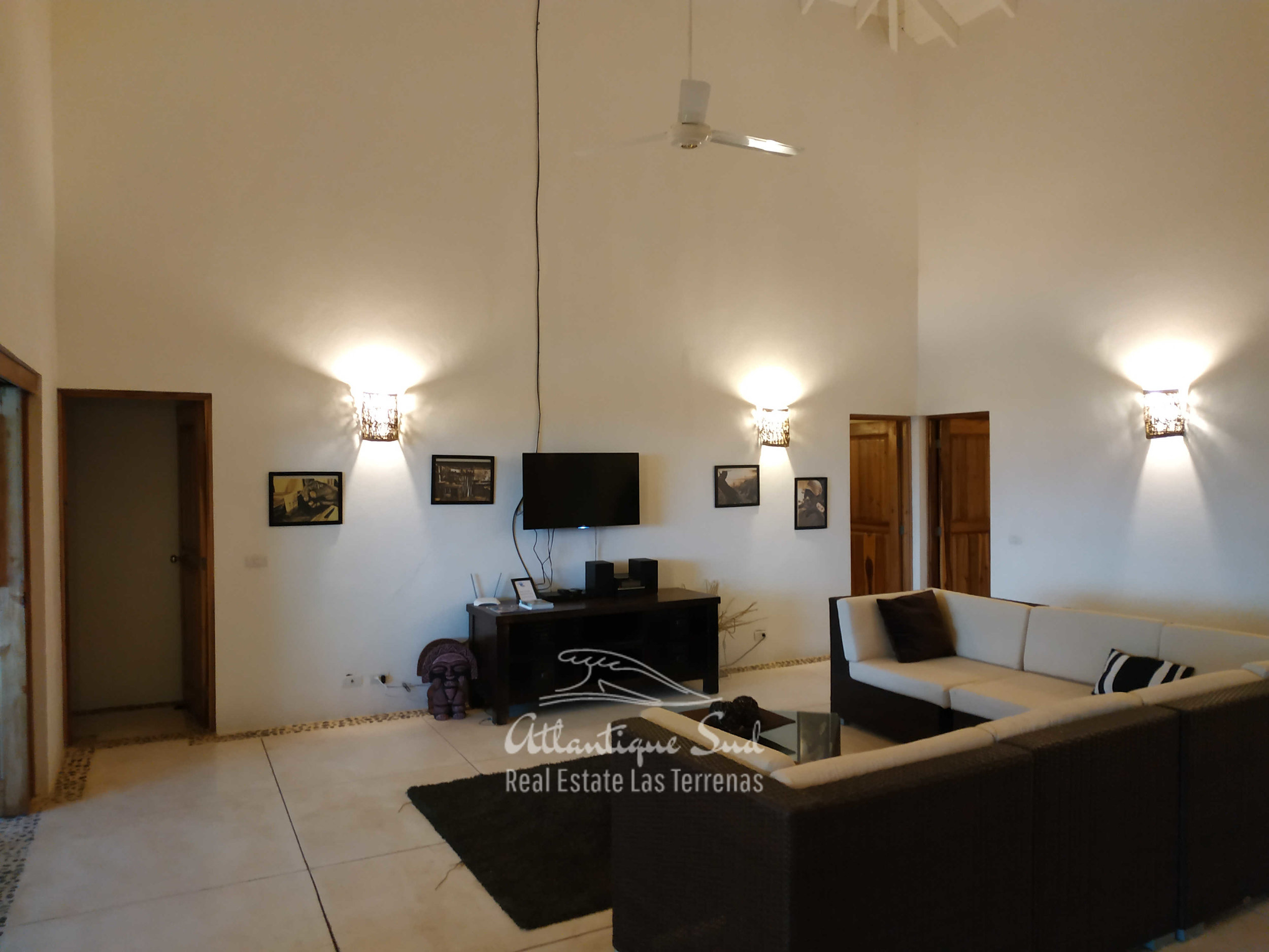 beachfront villa los nomadas for sale 7.jpg