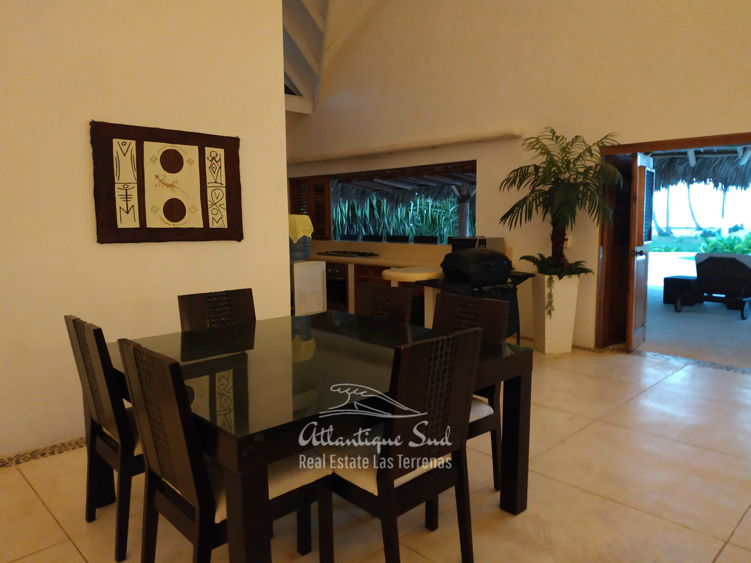 beachfront villa los nomadas for sale 16.jpg