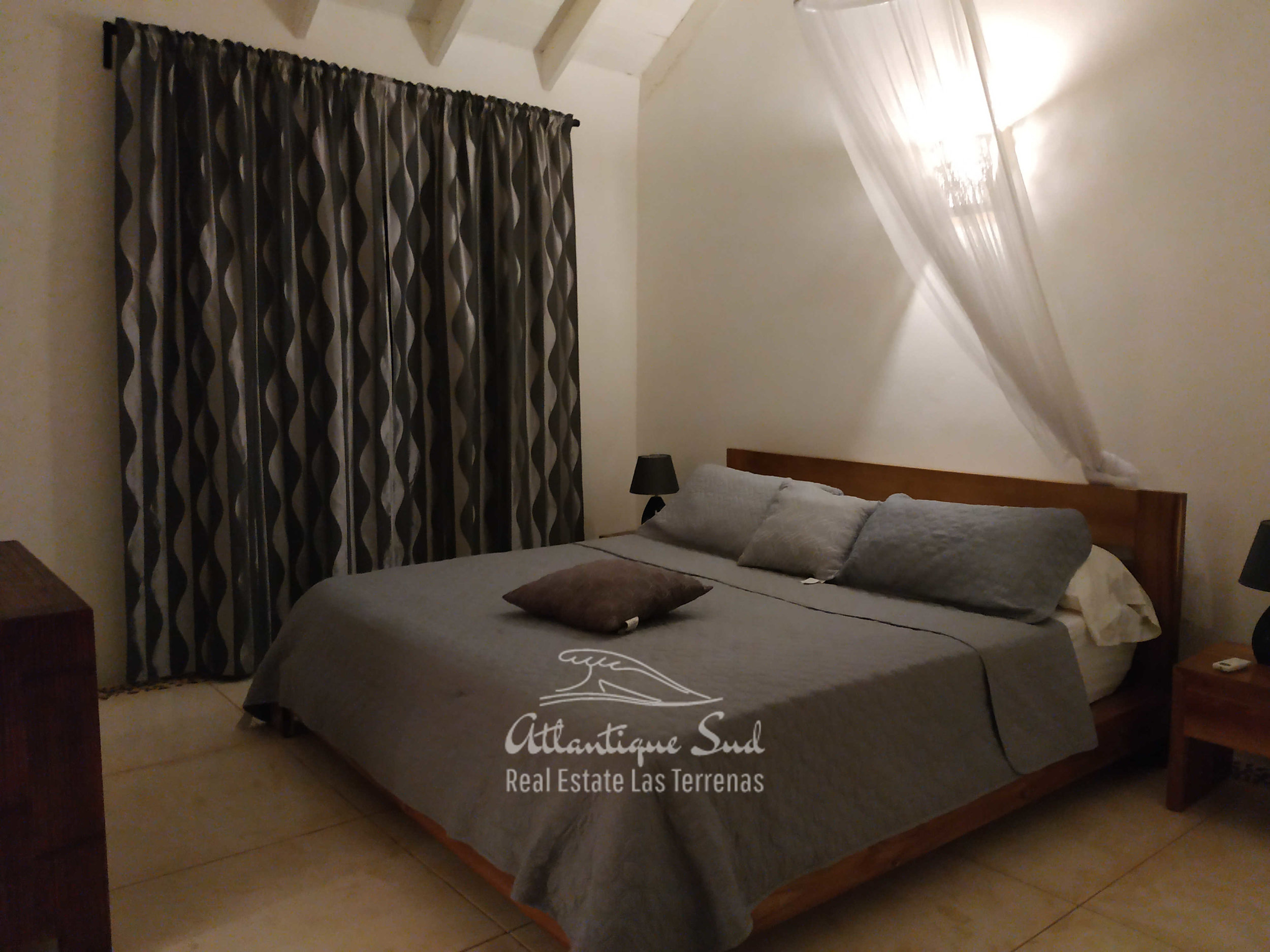 beachfront villa los nomadas for sale 26.jpg