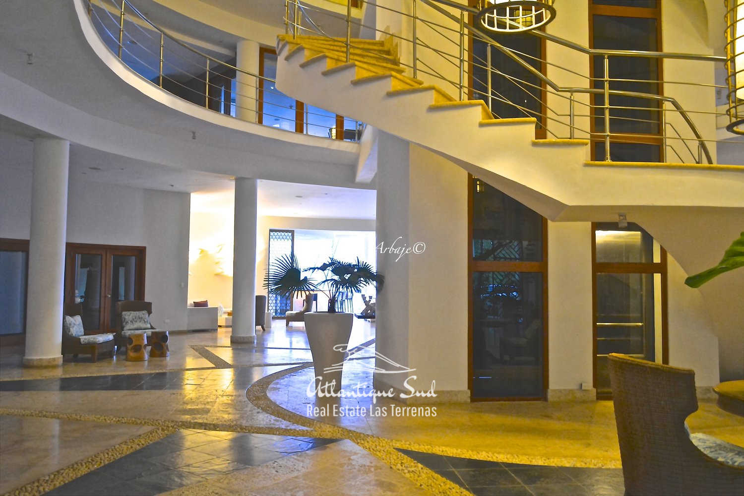 Spacious apartment with marina in samana15.jpg