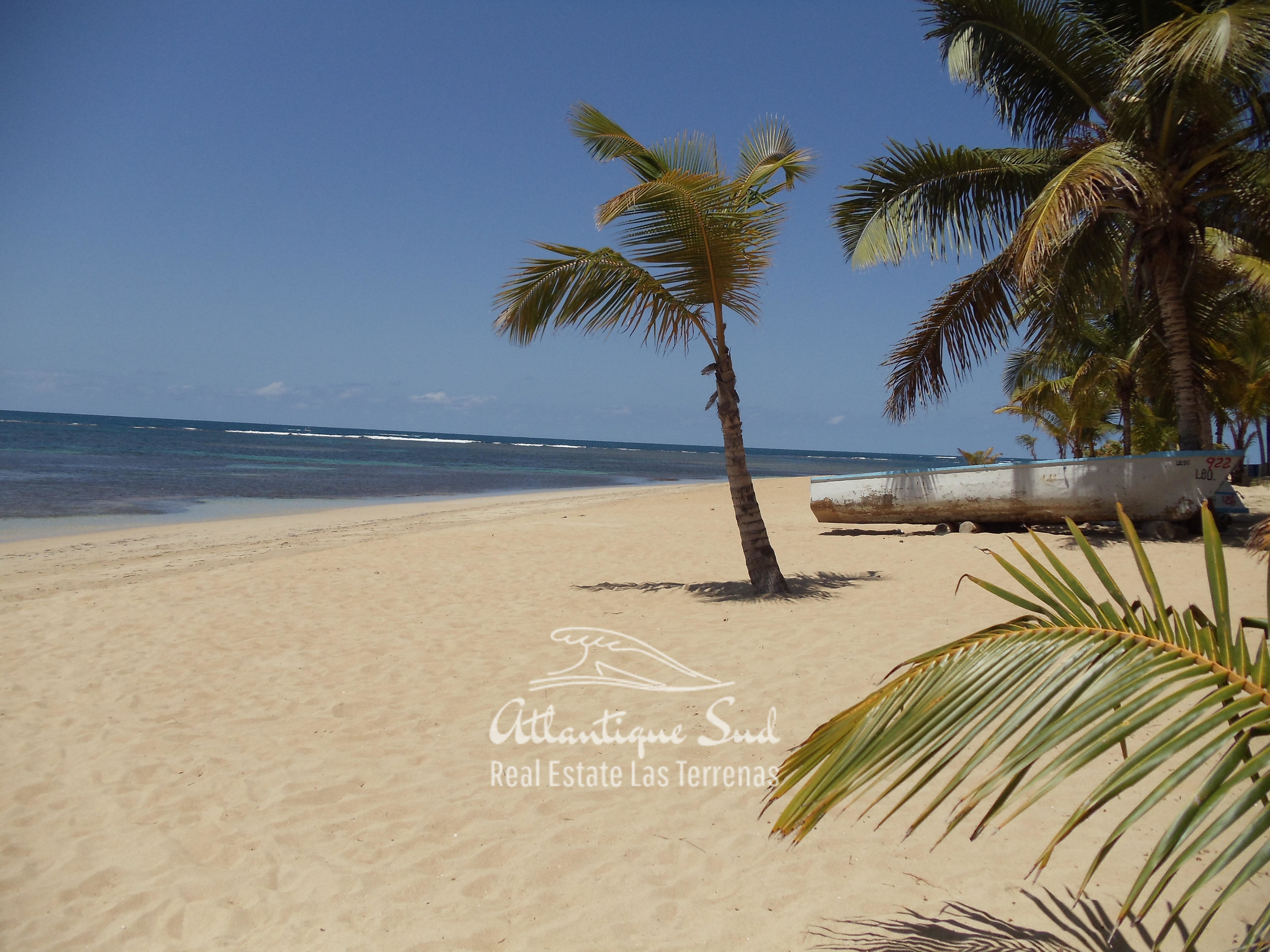 Colourful caribbean hotel in touristic heart Real Estate Las Terrenas Dominican Republic18.jpg