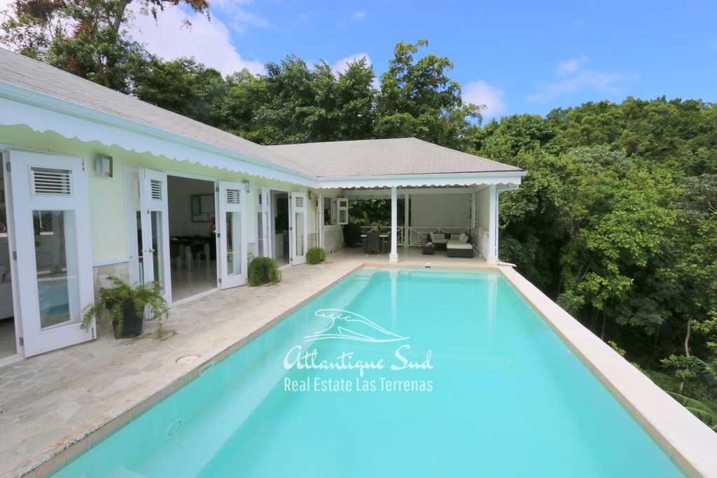 Villa in a preserved private Botanical Park.jpg