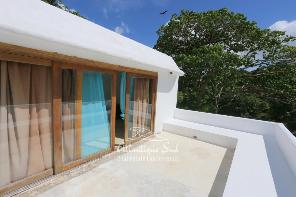 Villa Taniera with ocean view 11.jpg