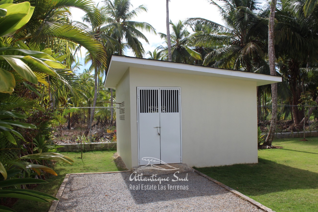 caribbean-villa-in-beachfront-residential1999.jpeg