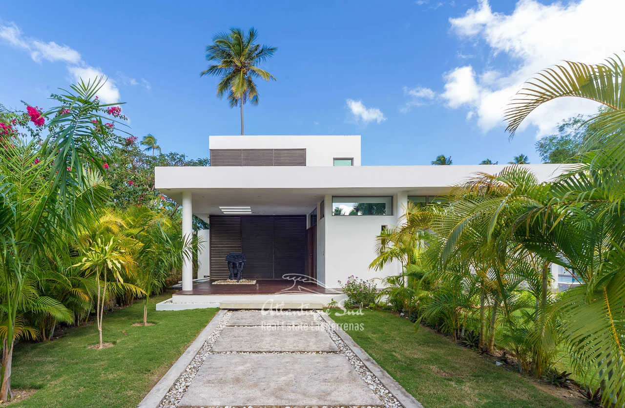 Beachfront villa in Esperanza for sale Las Terrenas DR 5.jpg