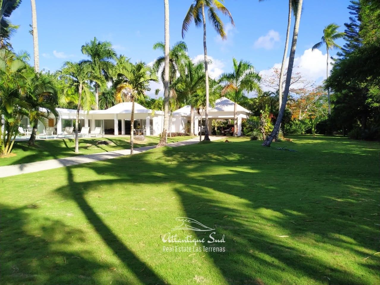 Garden 2 villa for sale las terrenas-min.jpeg