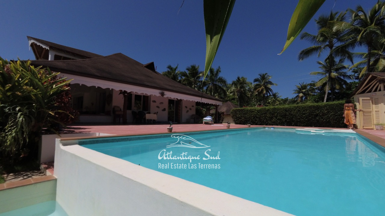 4BR villa for sale in exclusive beachfront community1.jpeg