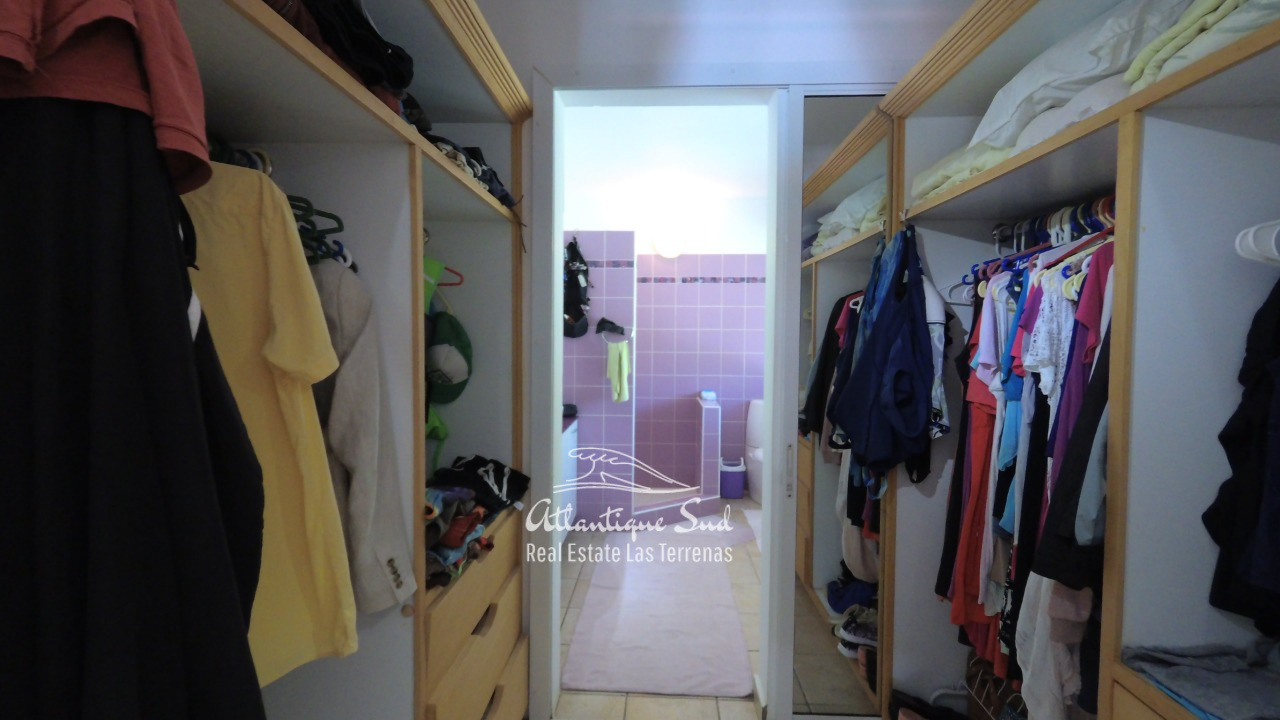 4BR villa for sale in exclusive beachfront community21.jpeg