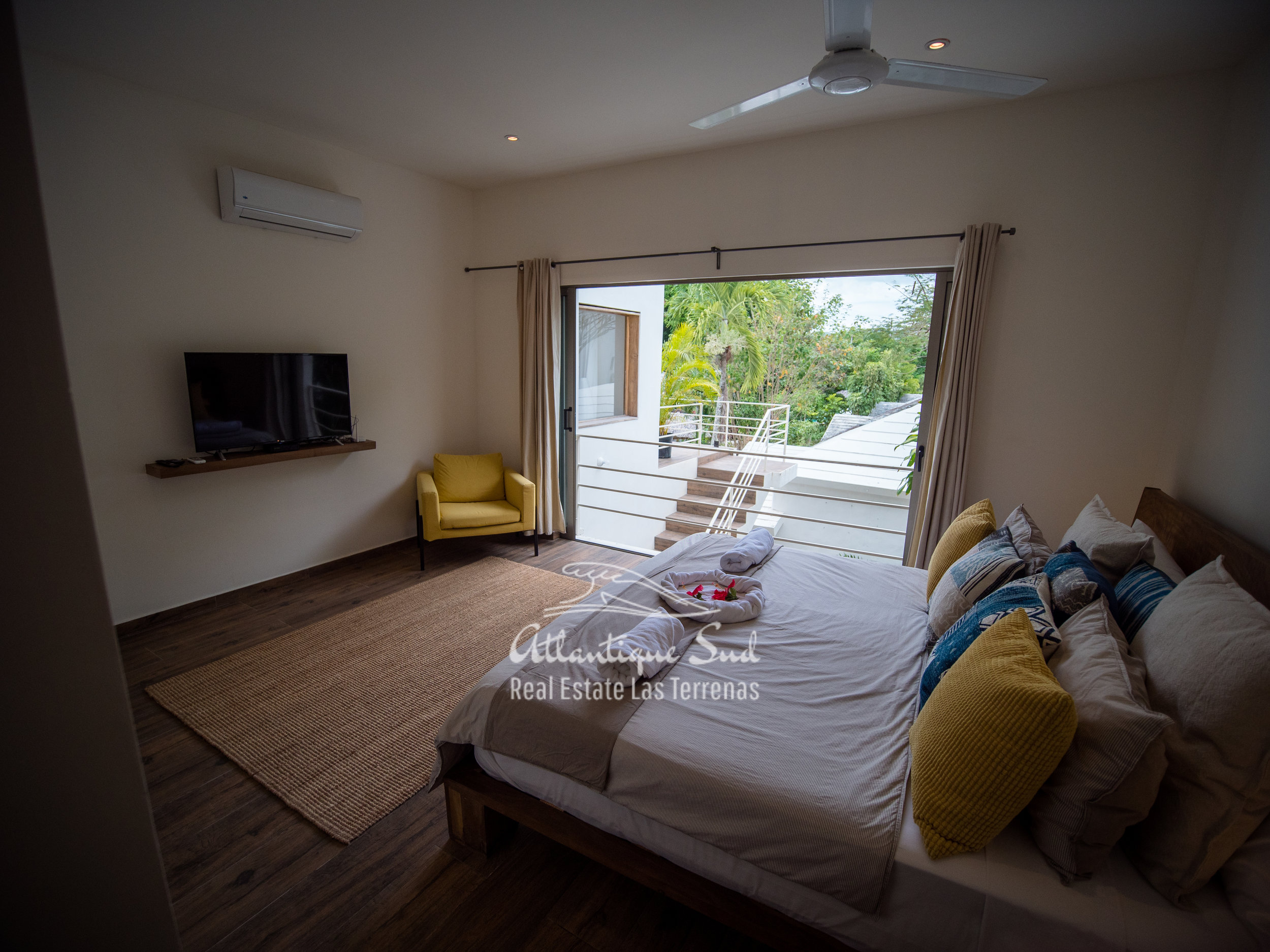 beachfront-hotel-las-terrenas-for-sale-partnership6.jpg