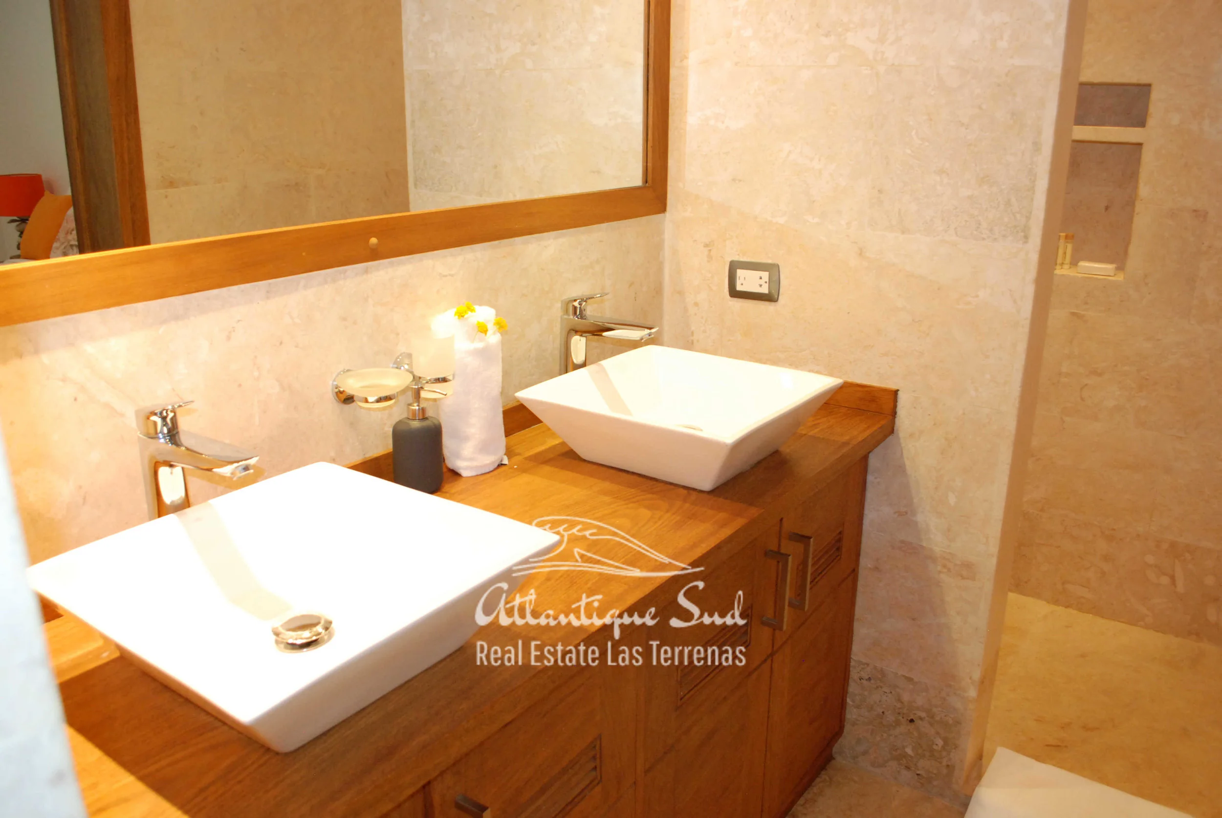 High standing condo in beachfront hotel Real Estate Las Terrenas Atlantique Sud15.jpg