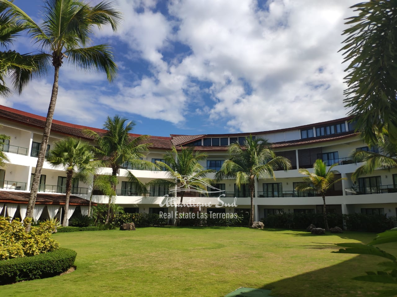 condo-in-all-inclusive-beachfront-hotel-lasterrenas9.jpeg