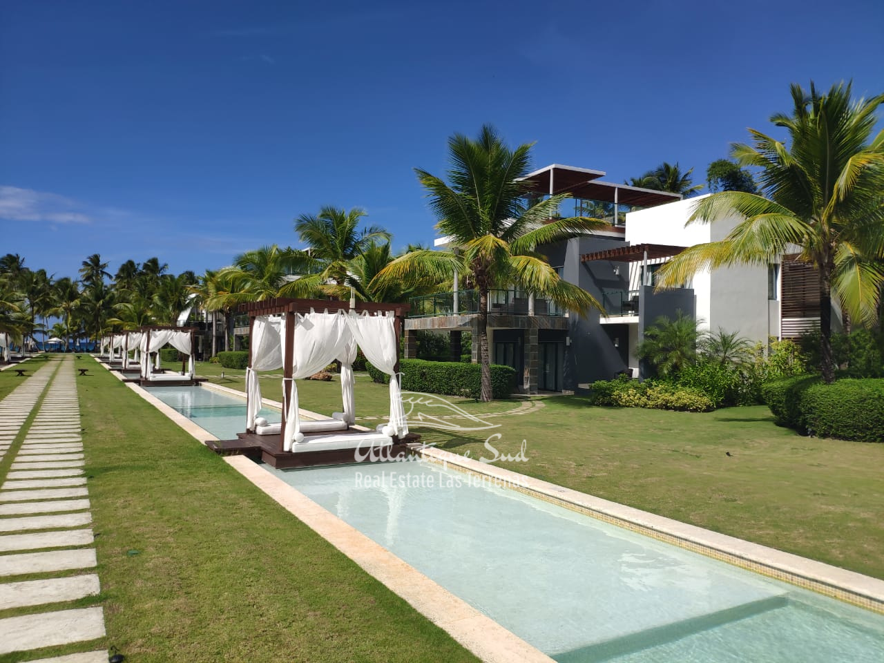 condo-in-all-inclusive-beachfront-hotel-lasterrenas10.jpeg