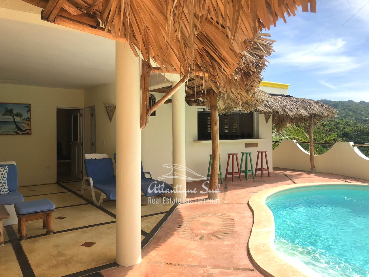 caribbean-style-villa-on-hill-for-sale4.png