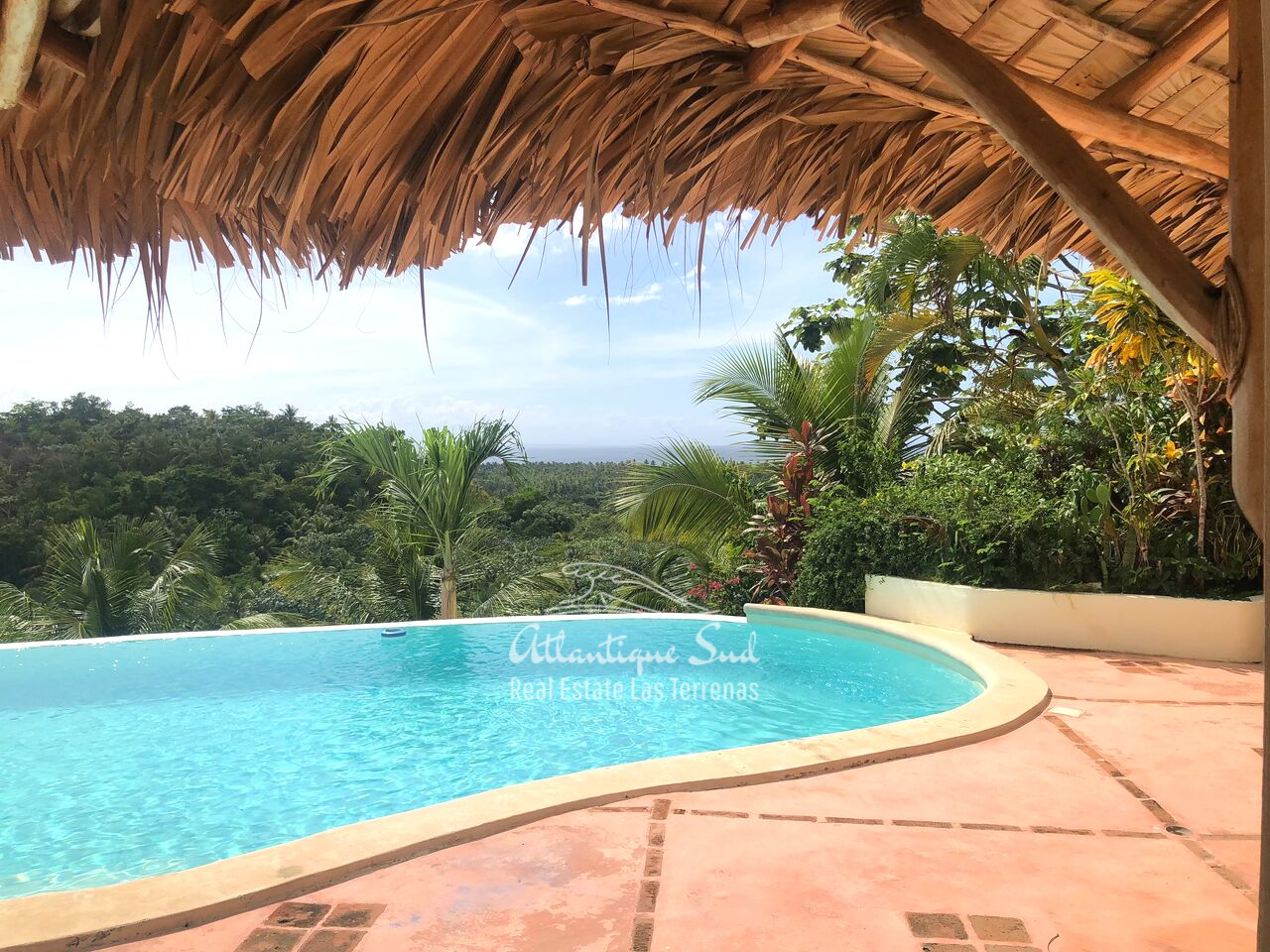 caribbean-style-villa-on-hill-for-sale13.png