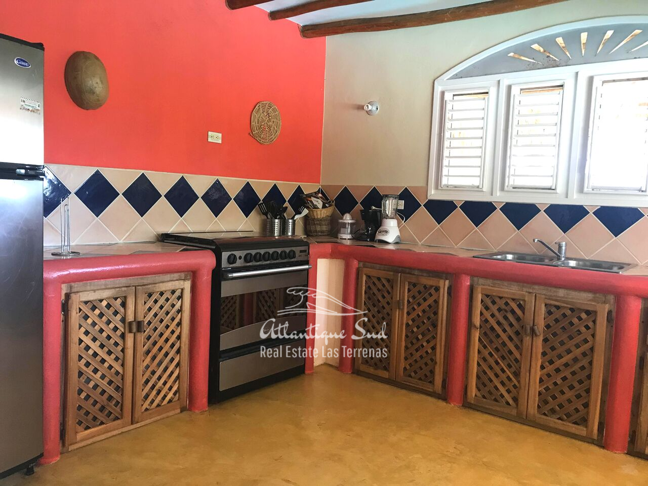 caribbean-style-villa-on-hill-for-sale54672.png