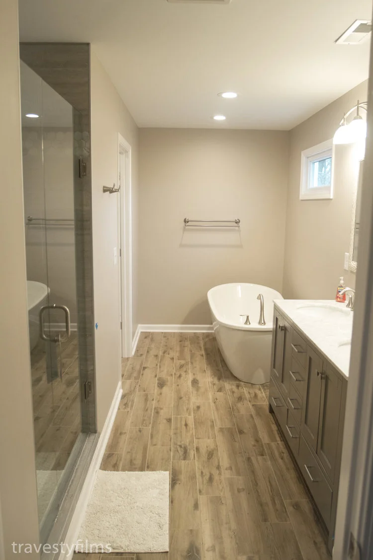 Bathroom 2.jpg