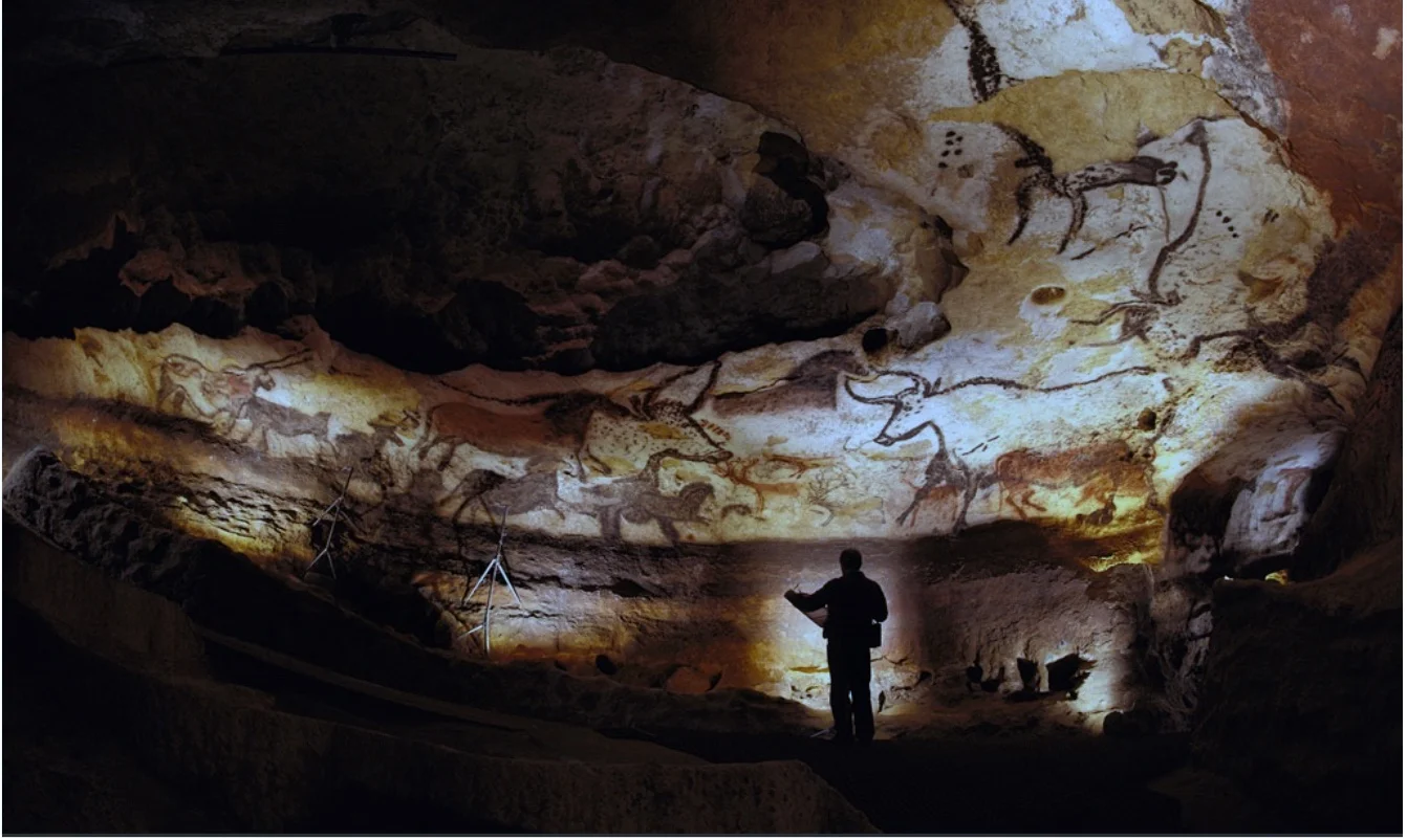 Lascaux Cave Paintings.jpeg