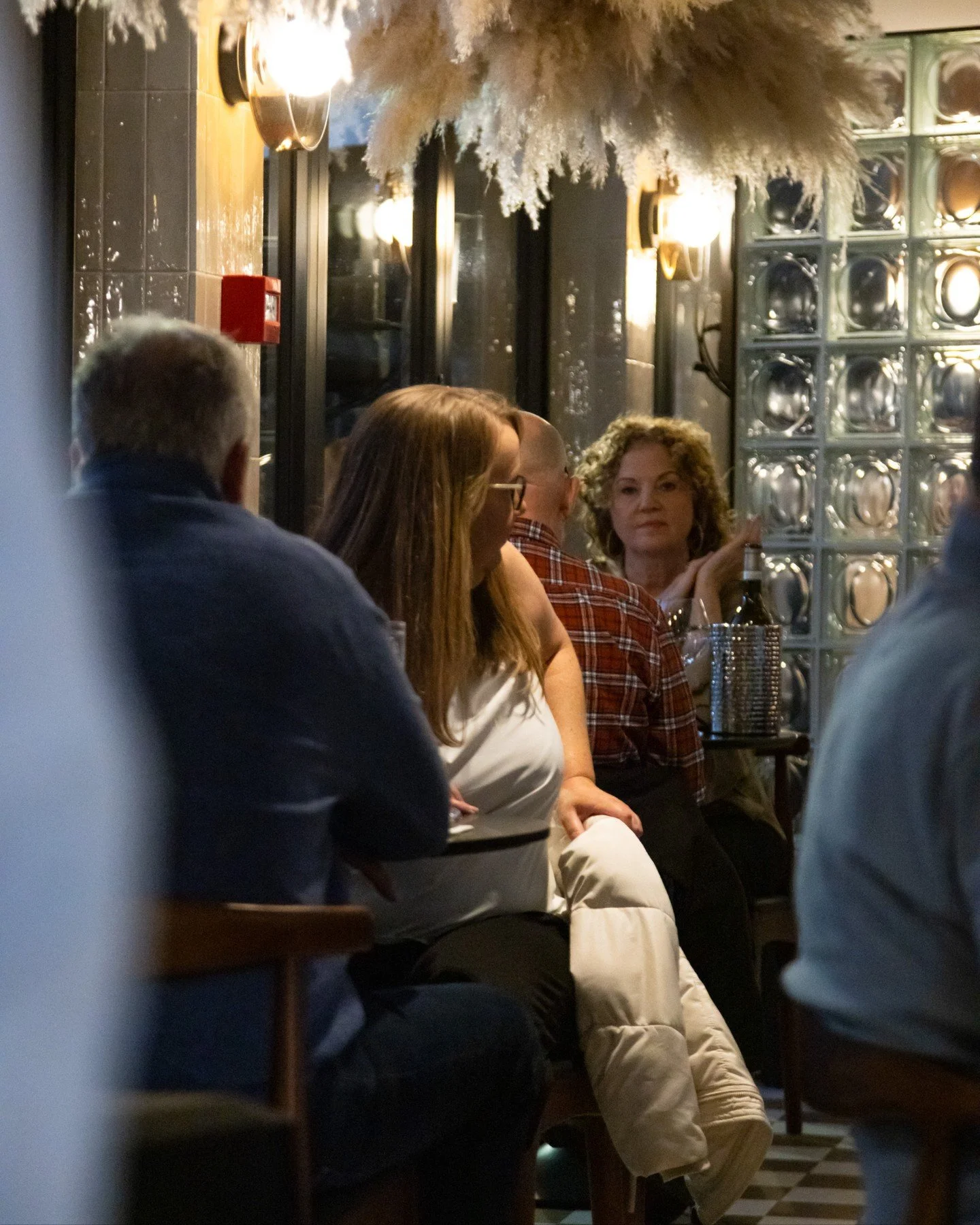 Evenings at Raffaele aren&rsquo;t just about what&rsquo;s on the plate, they&rsquo;re about the feeling.

Low lights, gentle chatter, and that soft clink of glasses&hellip; it&rsquo;s Sandbach&rsquo;s own little slice of Italy.

.
📞01270 390045 for 