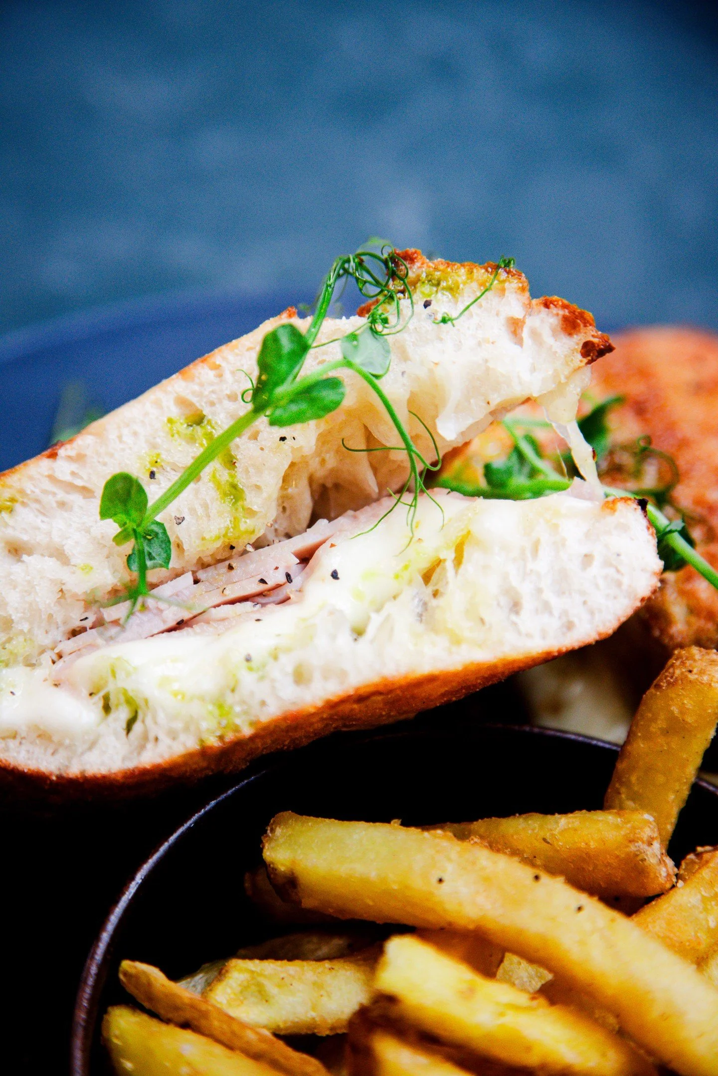 That first bite says it all.

Warm focaccia, filled with ham and melted mozzarella&hellip; simple, done properly, and exactly what lunch should be.

Message us to book your table.

.
📞01270 390045 for reservations
#sandbachrestaurant #italianuk #tea