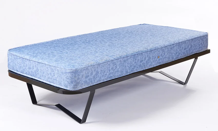 Windsor flat weld skids with mattress_lr.jpg