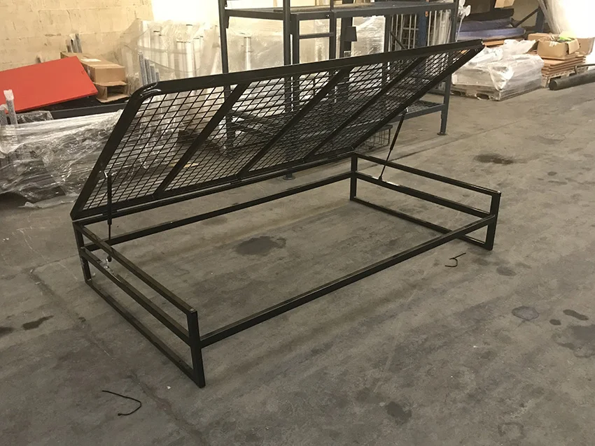 Lift up bed in black 2_lr.jpg