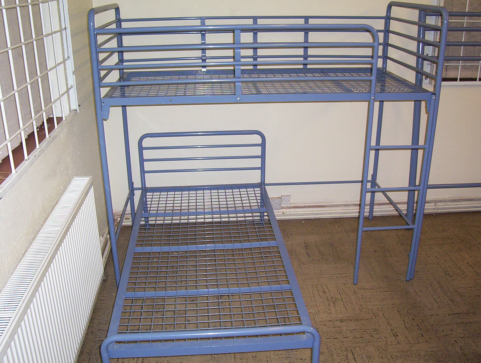 L-shaped bunk.jpg