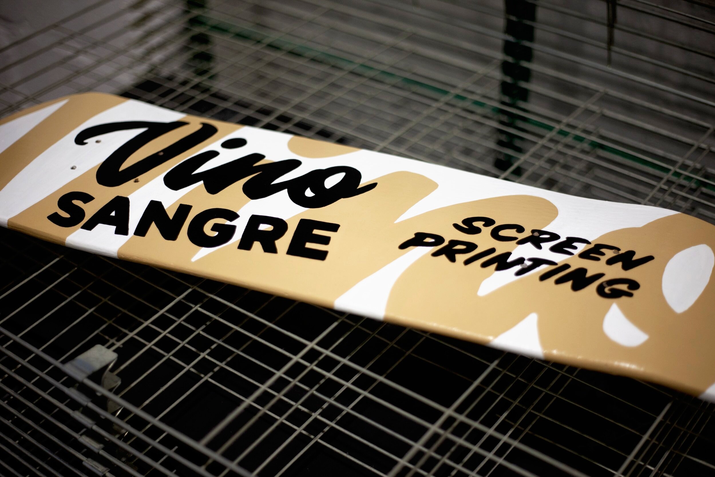 Vinosangre Skateboard Deck