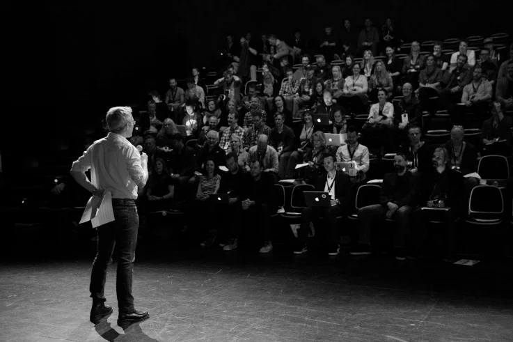 Shareplay_SPOT_Interactive_Conference_bw.jpg
