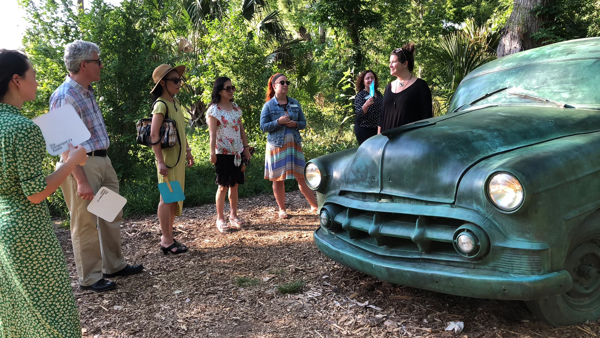 【感恩读者】编辑部与读者们参观Laguna Gloria