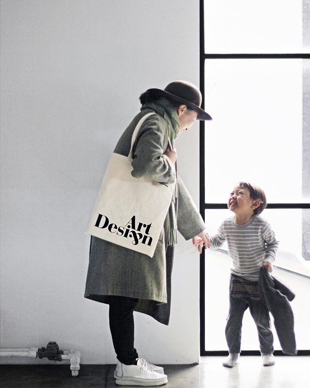 This photo is pure joy. It makes me happy. My dear friend @hitomi_w_deluca with her baby lamb Gianni. I've watched her career since our days together at @mtv fifteen plus years ago. She is a most talented, thoughtful, and craft-centiric designer and 