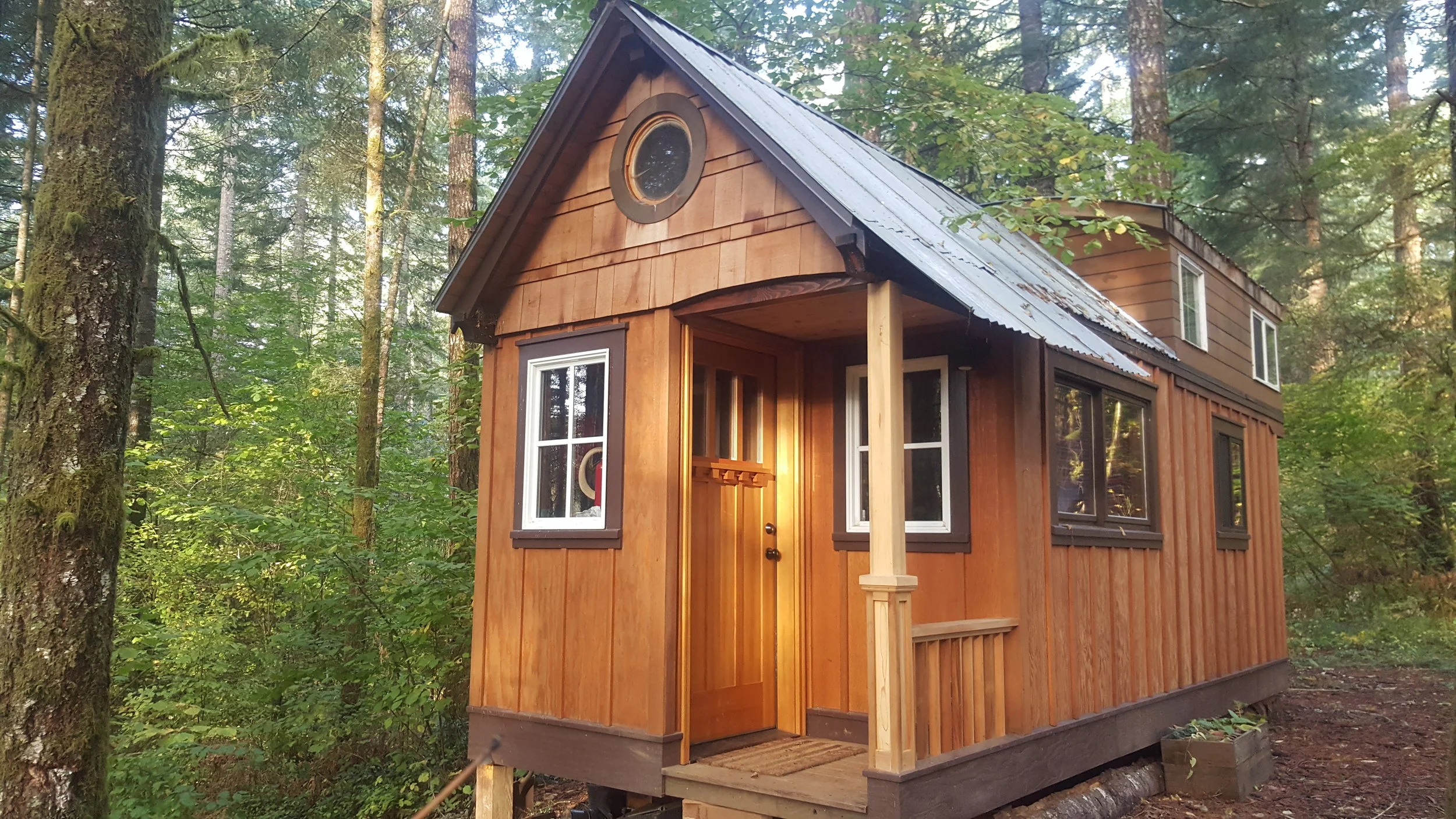 tinyhouseext.jpg