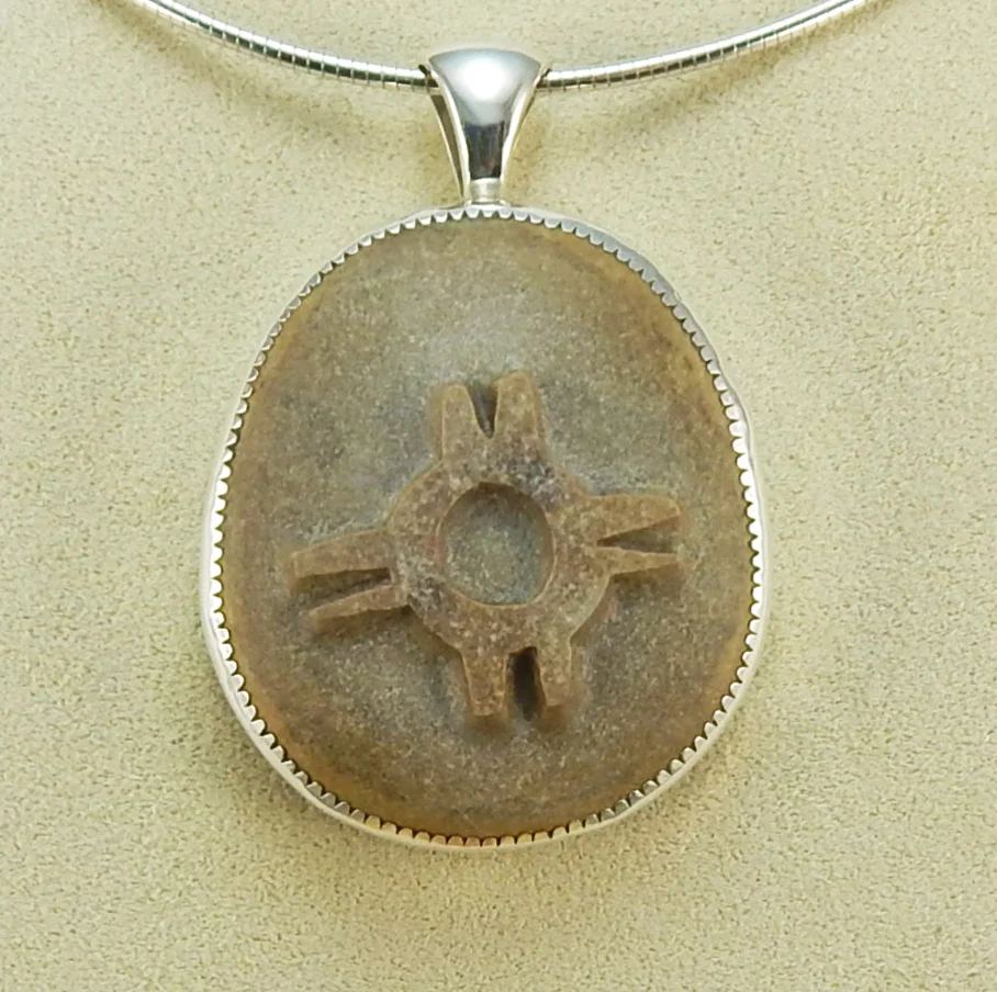 138%2C+SB+Stone+4+Directions+Pendant.jpg