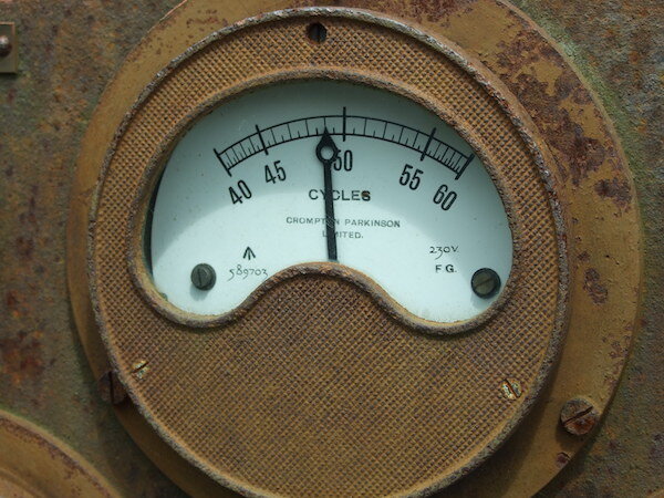 pressure-gauge-tentacular-magazine.jpg