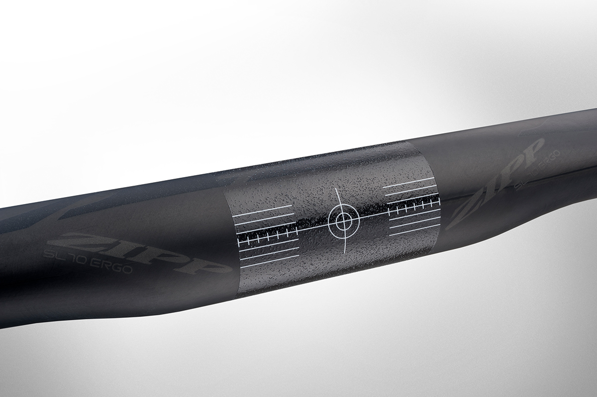010_SL70_Ergo_FRNT_detail_blk.jpg