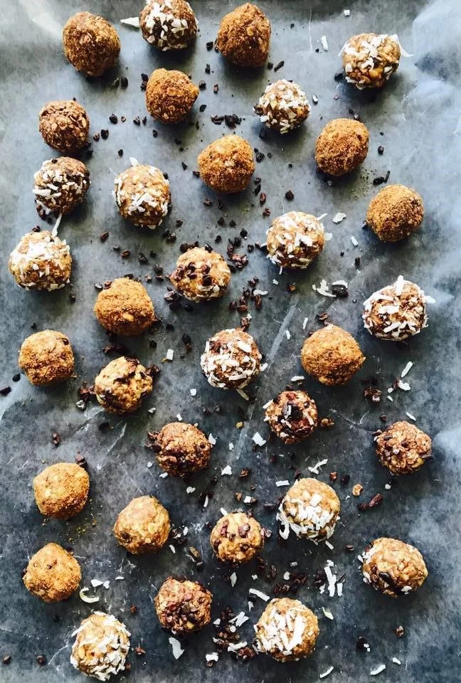 Chocolate Peanut Butter Energy Bites
