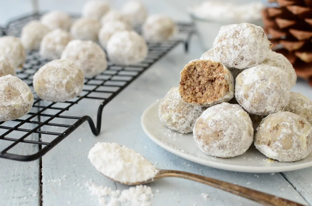 No-Bake Pecan Snowballs