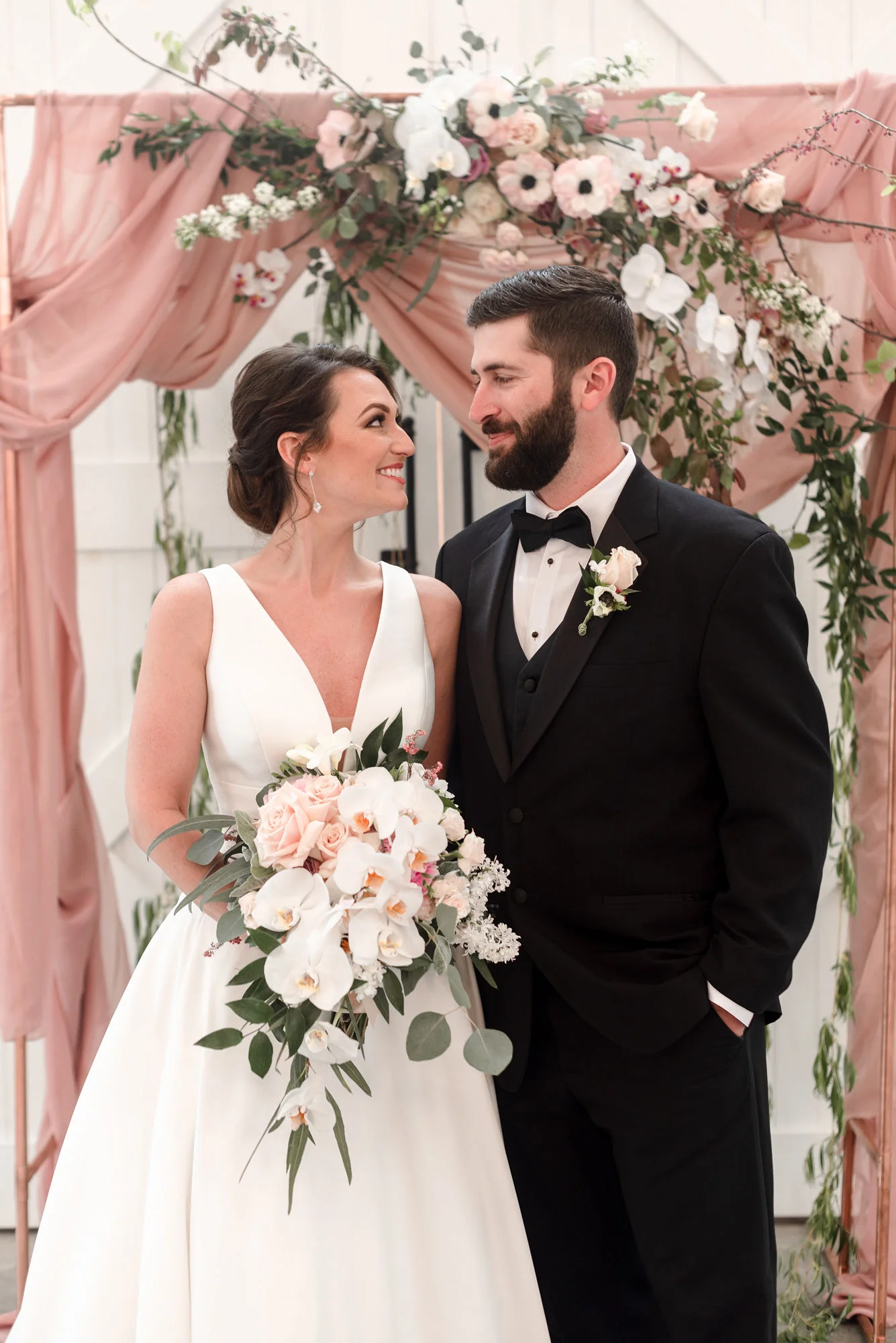 ClassicElegantGraysonHouseStyledWeddingShootPittsburghPA-251.jpg