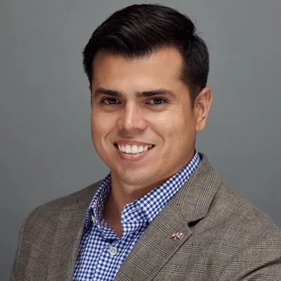 Latino Business Speakers Bureau: Johnny Curiel