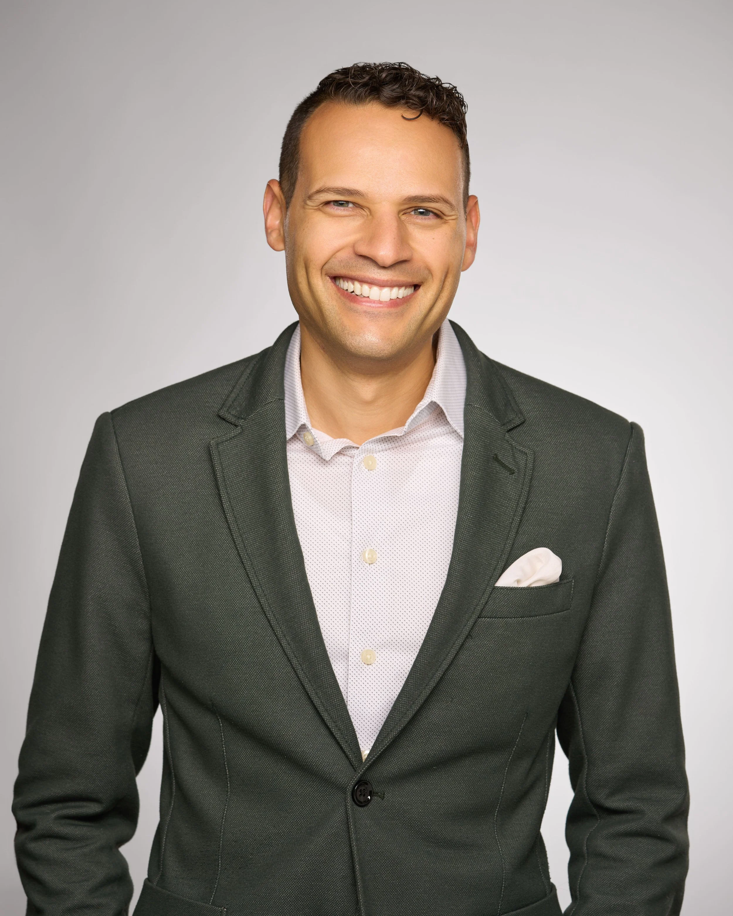 MannyCosme_Photography credit_ Arielle Lewis Studios..jpg