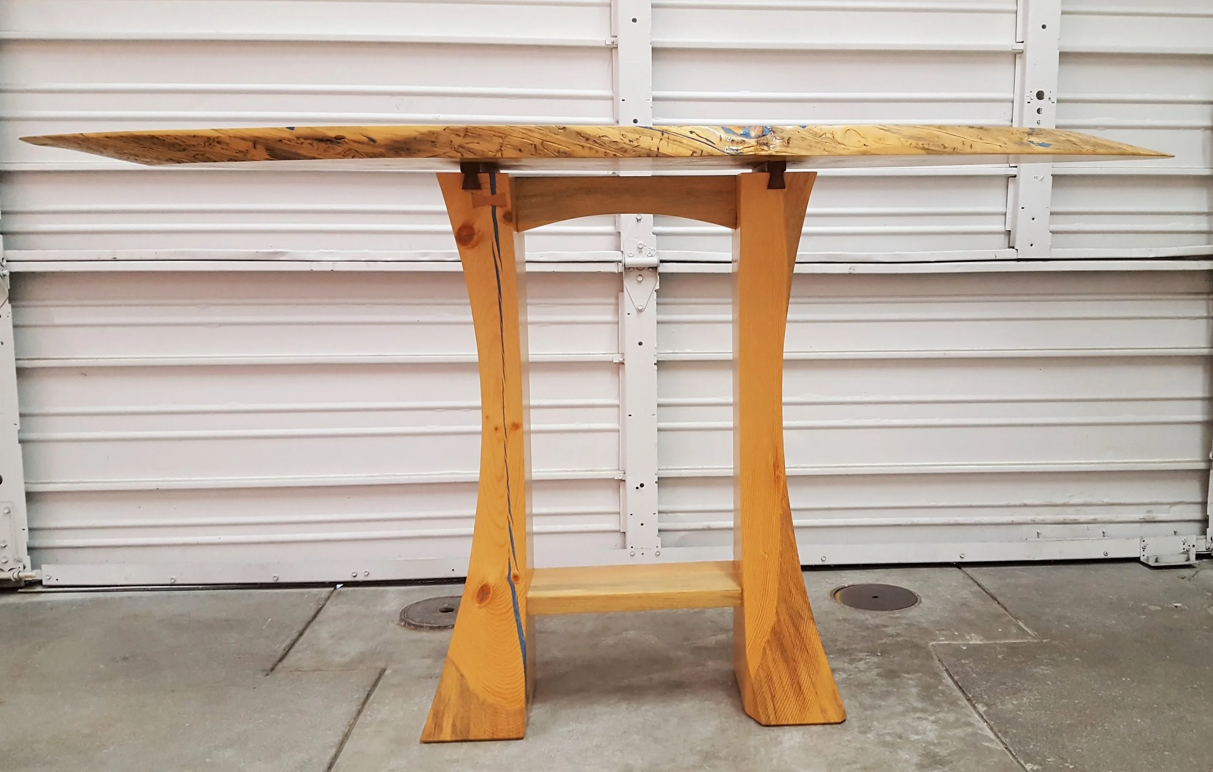 Bias Cut Console